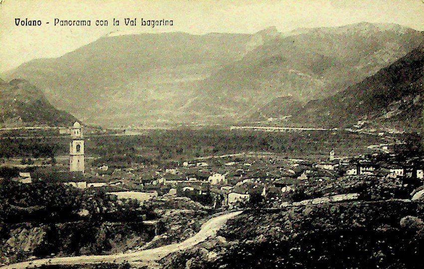 Volano - Panorama con la Val Lagarina.