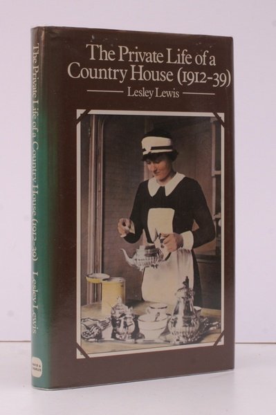 The Private Life of a Country House (1912-1939).