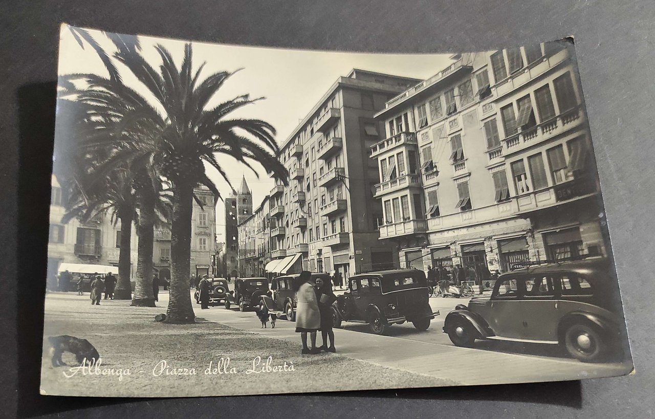 Cartolina Albenga - Piazza della Libertà | Immagine principale