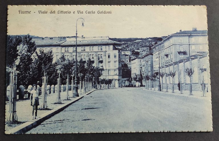 Cartolina Fiume - Viale del Littorio e Via Carlo Goldoni