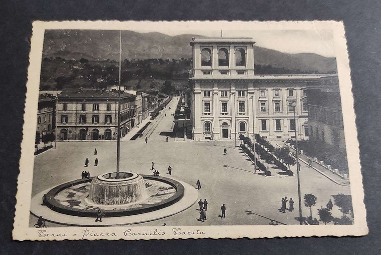 Cartolina Terni - Piazza Cornelio Tacito