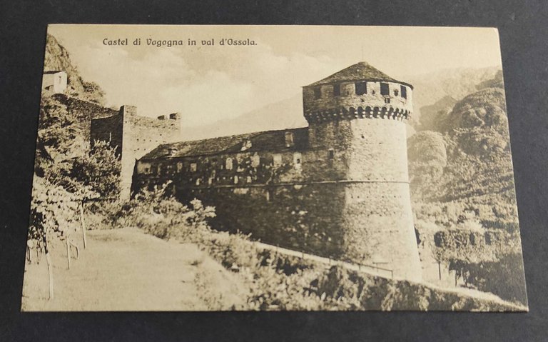 Cartolina Vogogna (Val d'Ossola) - Castello