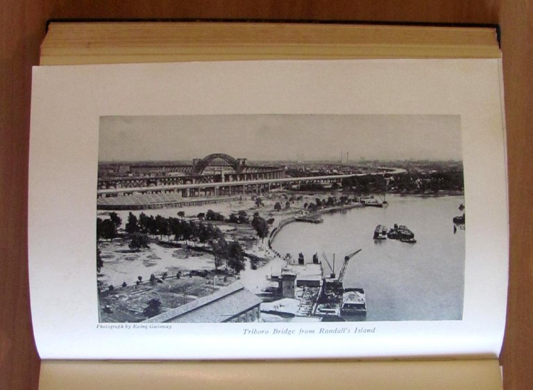 A LANDMARK HISTORY OF NEW YORK - Including a Guide …