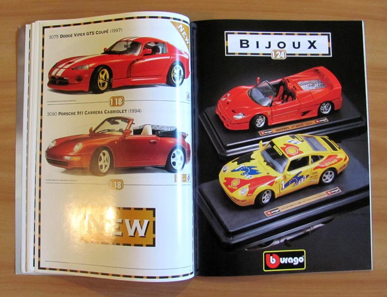 CATALOGO BURAGO '97 con tutti Modelli a colori - 1/18, …