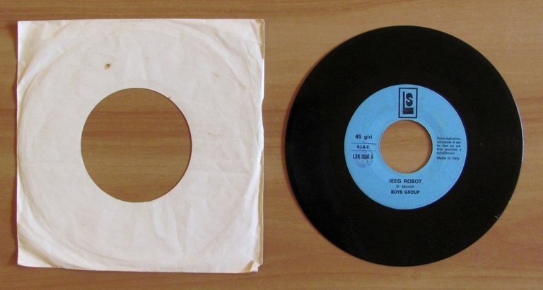 Disco 45 Giri - JEEG ROBOT + La pecora nel … | Immagine Gallery 4