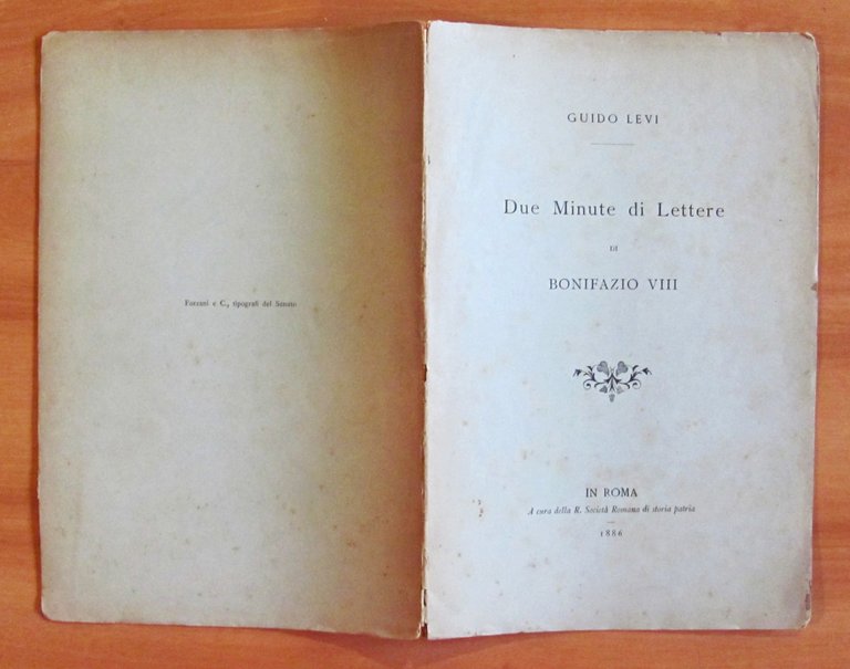 DUE MINUTE DI LETTERE DI BONIFAZIO VIII