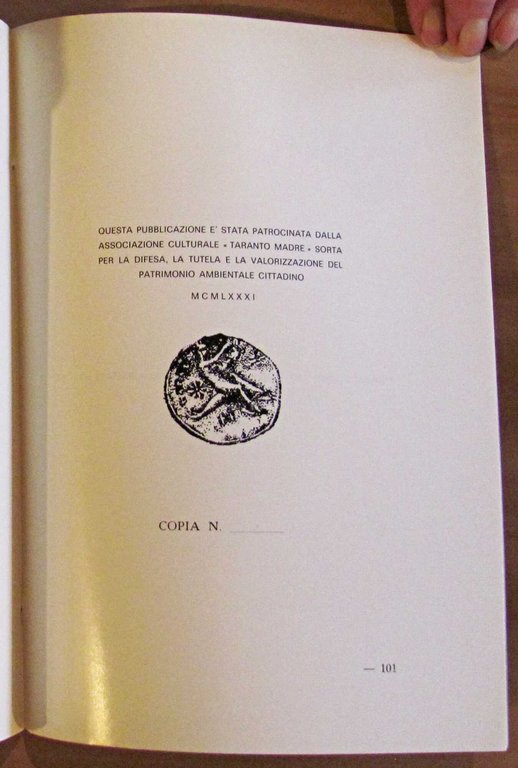 IL MONUMENTO GRECO DI TARANTO Le colonne del tempio dorico …