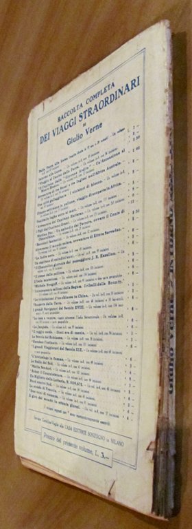 INTORNO ALLA LUNA - Collana Viaggi Straordinari