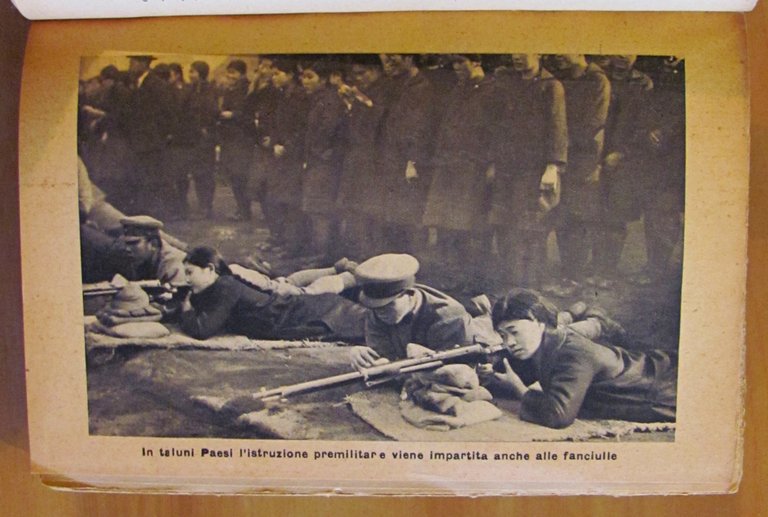 LA GUERRA DI DOMANI, 1935 con FOTO