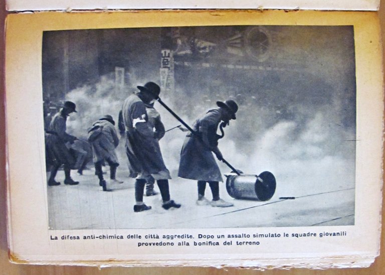 LA GUERRA DI DOMANI, 1935 con FOTO