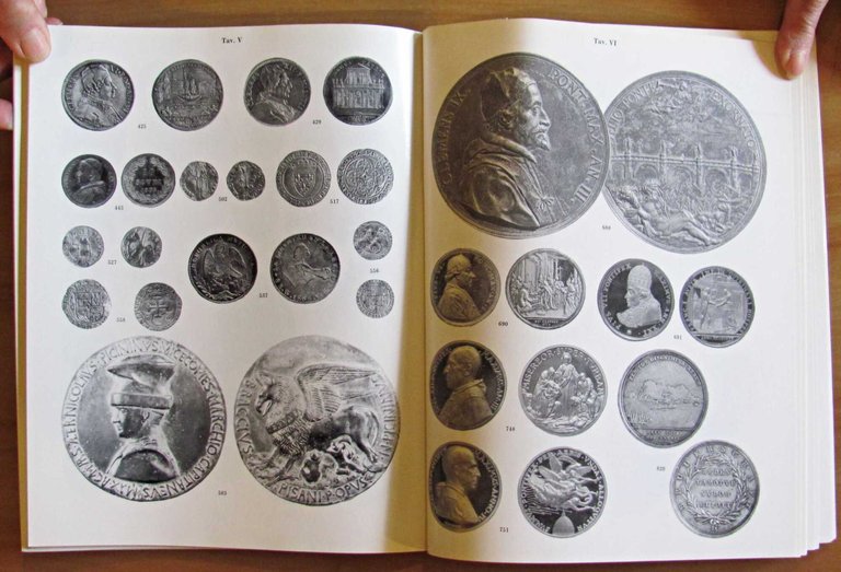 MONETE, MEDAGLIE E MILITARIA - Asta Christie's, 1989 | Immagine Gallery 3