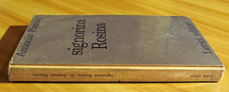 SIGNORINA ROSINA. Collana NARRATORI