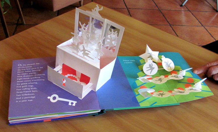 THE 12 DAYS OF CHRISTMAS, I ed. 1996 - A …