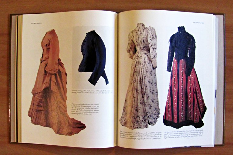 THE ENCYCLOPEDIA OF COLLECTIBLES - Children's Book to Comics