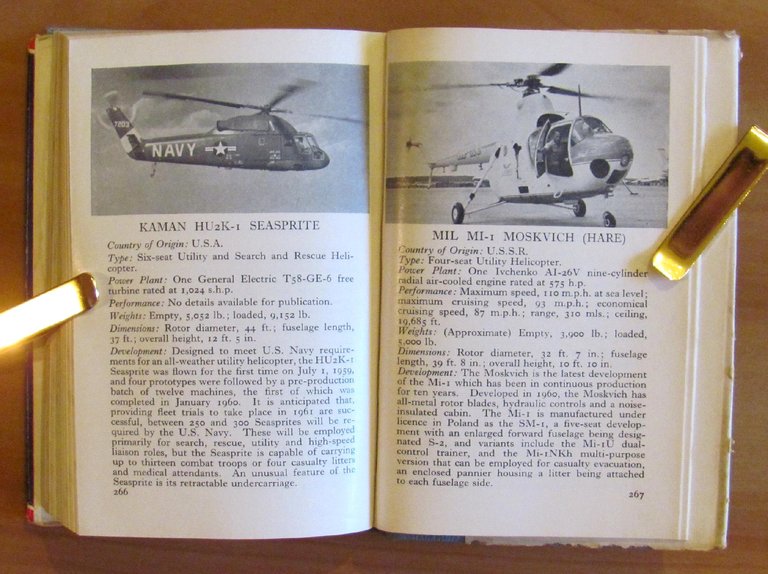 The Observer's Book of AIRCRAFT con 272 illustrazioni, I edizione …