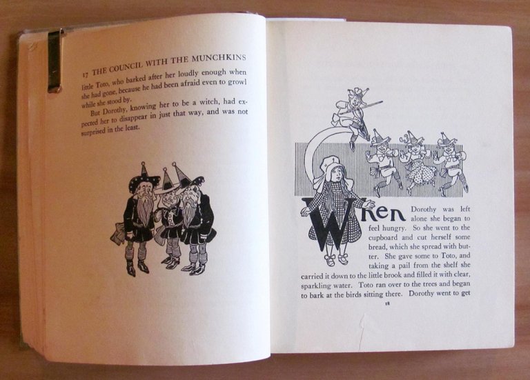THE WIZARD OF OZ - WADDLE BOOK