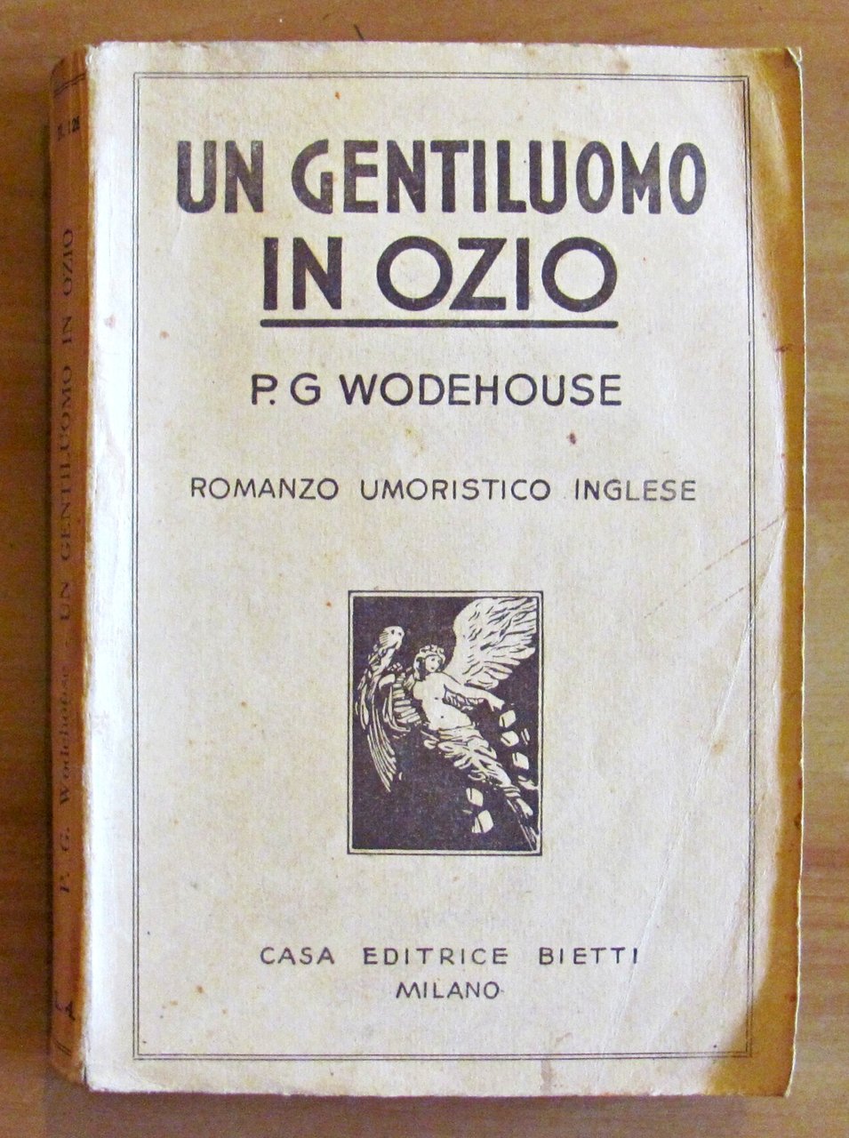 UN GENTILUOMO IN OZIO - Romanzo Umoristico Inglese