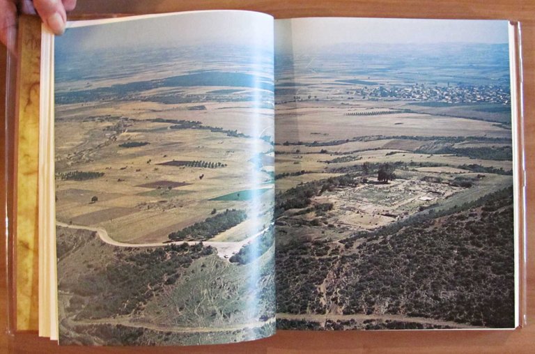 VERGINA The Royal Tombs and the Ancient City, 1984