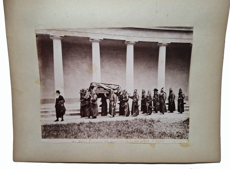 ALBUM DI FOTOGRAFIE ANTICHE (Firenze, Venezia, Napoli)