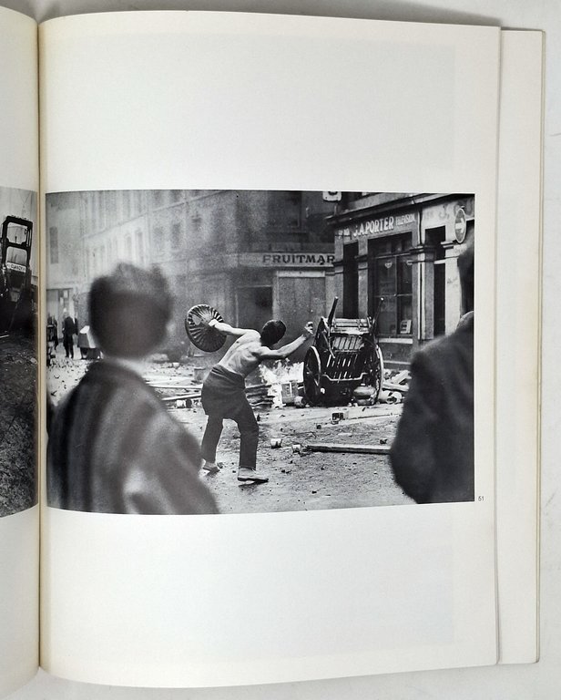 GILLES CARON-REPORTER 1967-1970 | Immagine Gallery 2