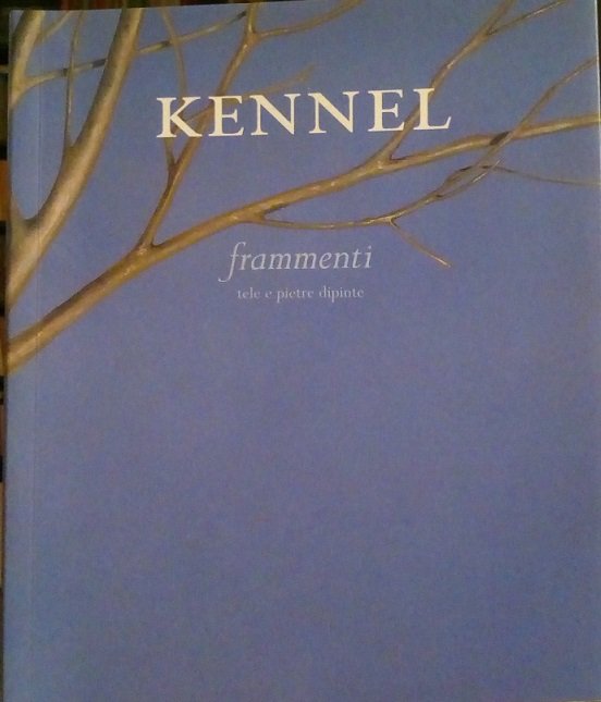 KENNEL - FRAMMENTI, TELE E PIETRE DIPINTE