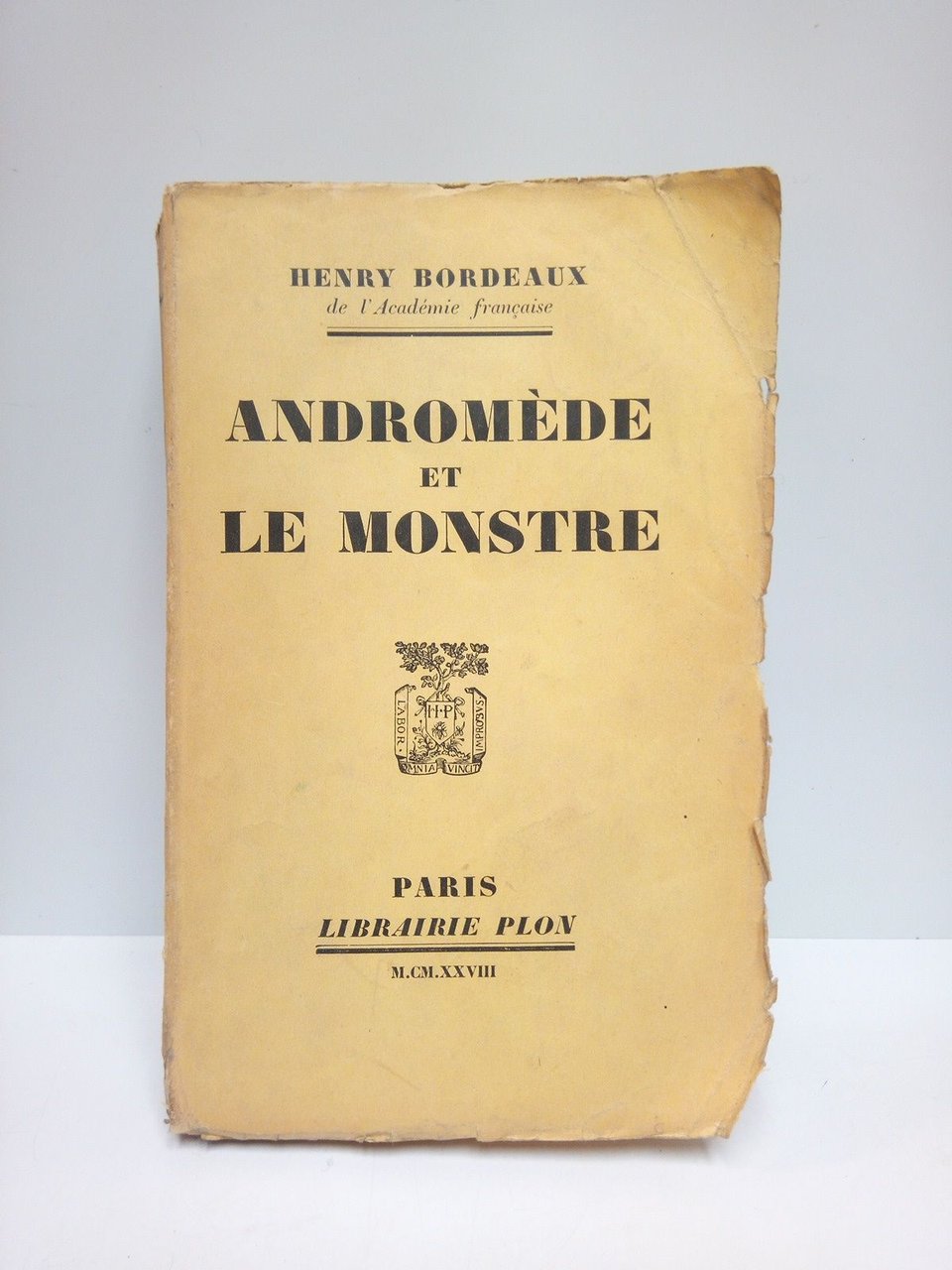 Andromède et le Monstre. (Tras la portada va IMPRESA una …