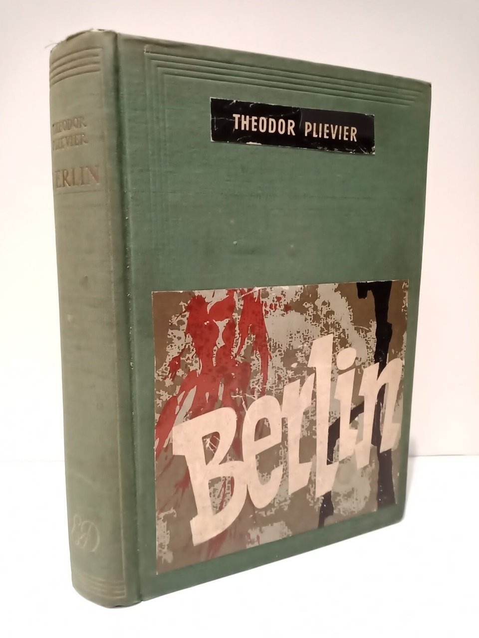 BERLIN / Traducción del alemán por Tristán La Rosa | Immagine principale