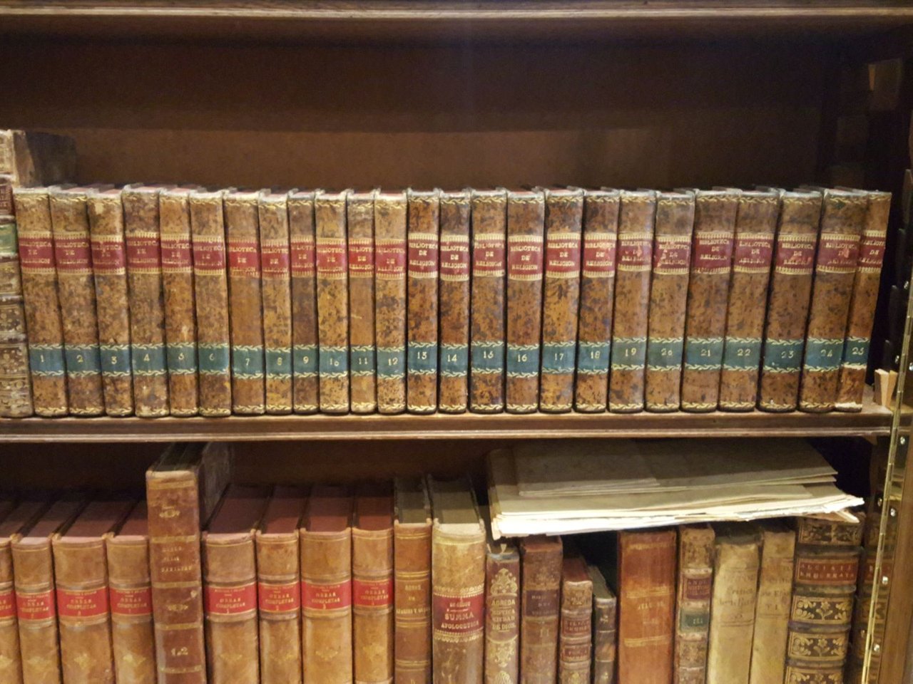 Biblioteca de Religión, ó sea Colección de obras contra la …