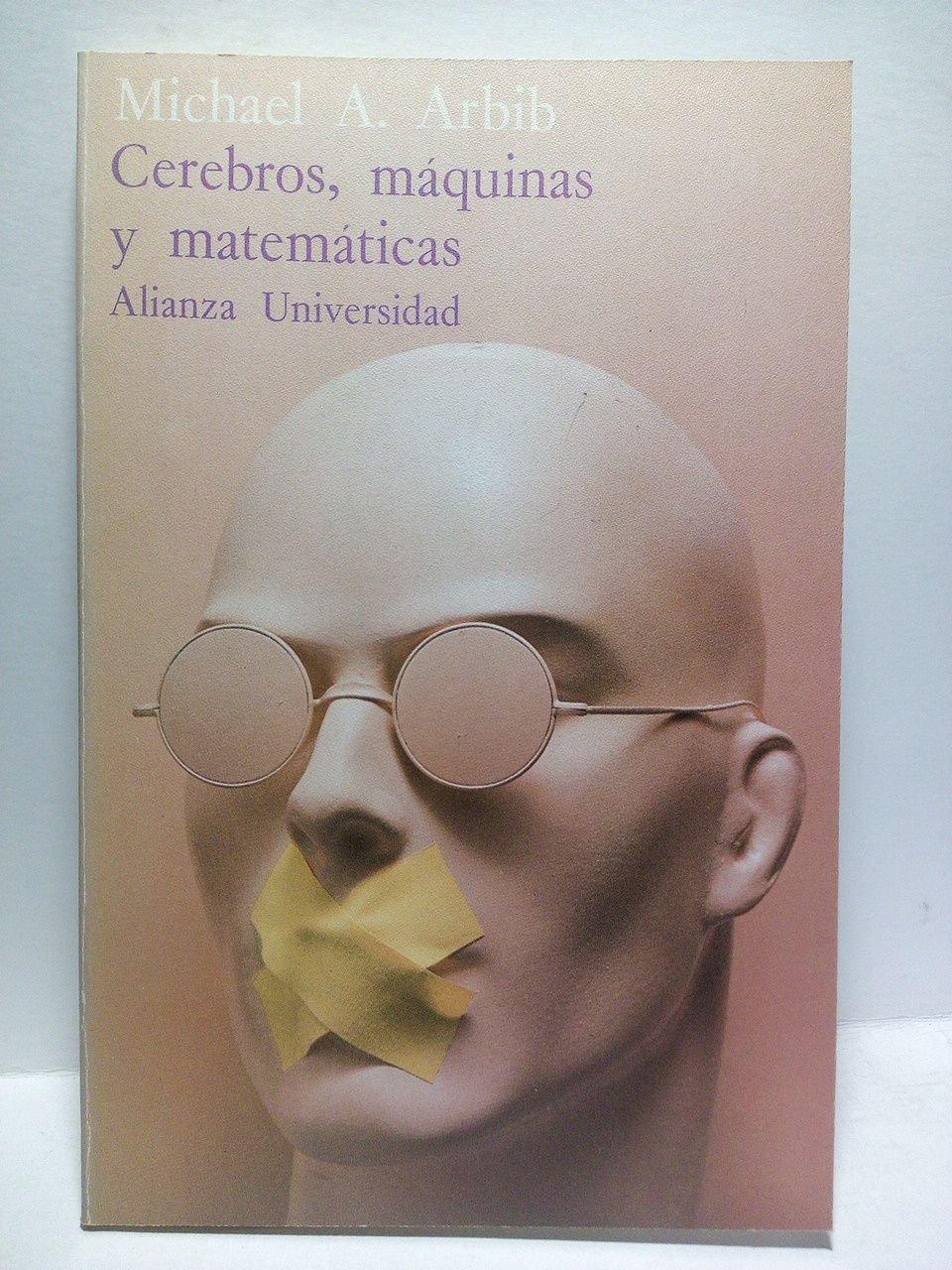 Cerebros, máquinas y matemáticas / Versión española de Eva Sánchez … | Immagine principale