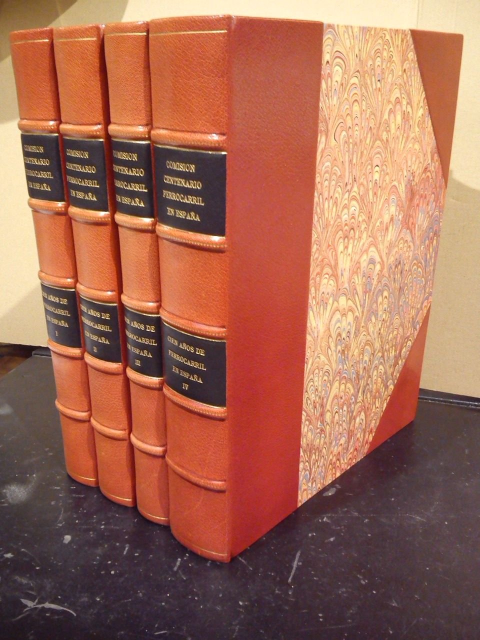 Cien Años de Ferrocarril en España / Prólogo de J. …