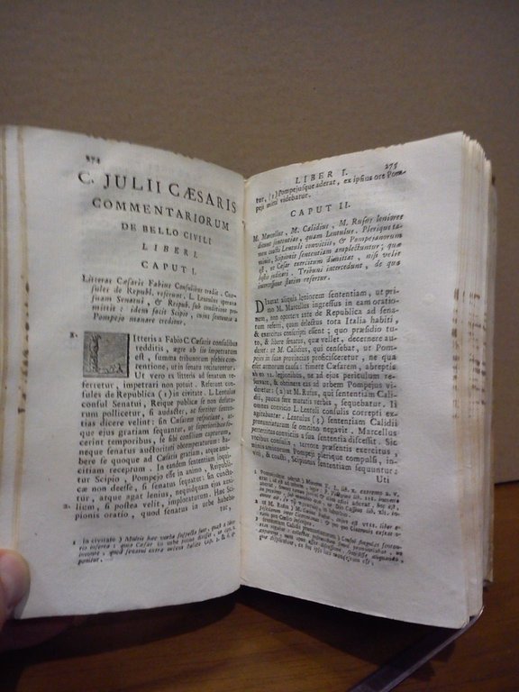 Commentarii de Bello Gallico et Civili, Eiusque fragmenta, et alia …