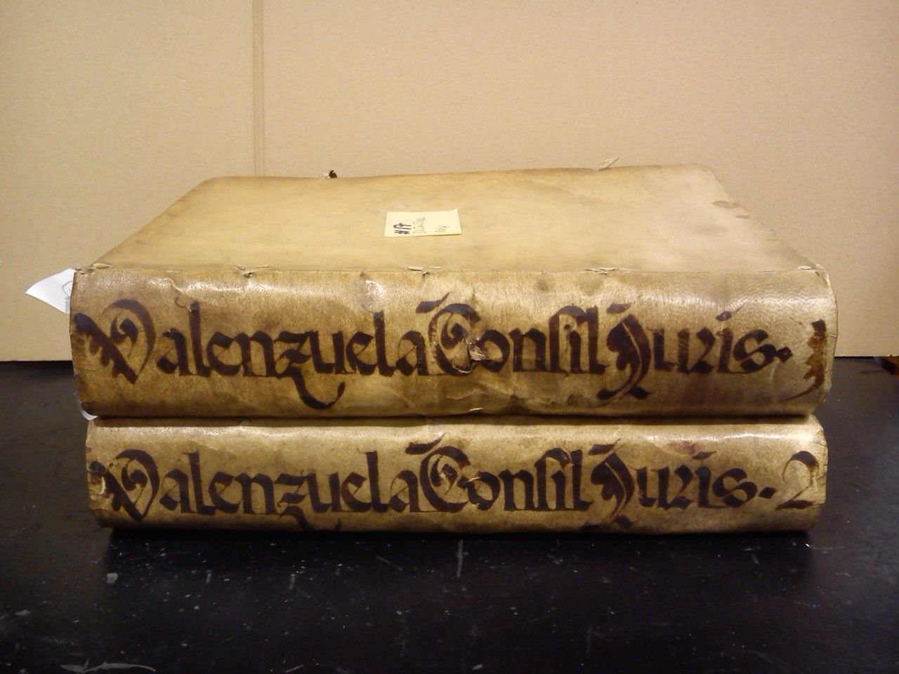 Consiliorum sive responsorum Iuris / D. Ioannis Baptistae Valenzuela Velazquez …
