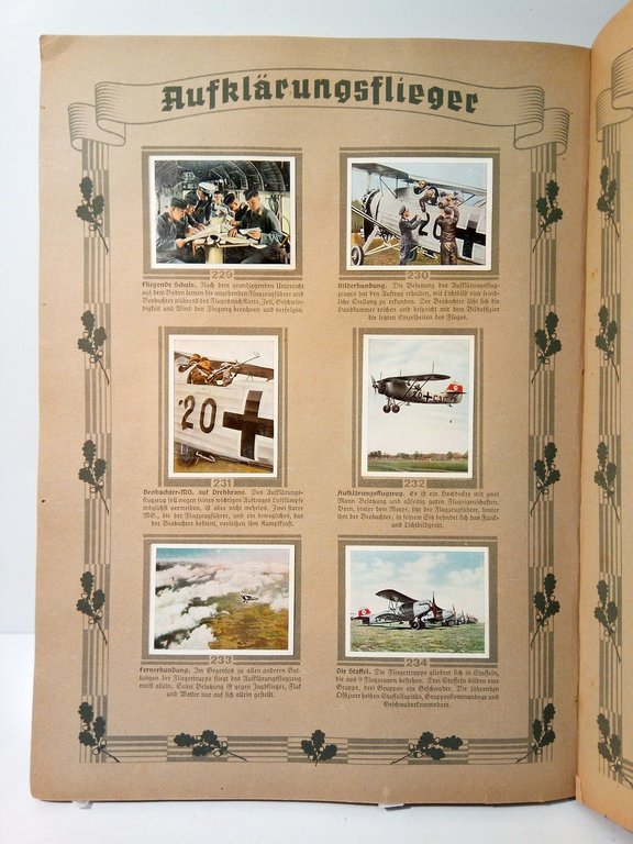 Díe Deytsche Wehrmacht. [Album de cromos a todo color]