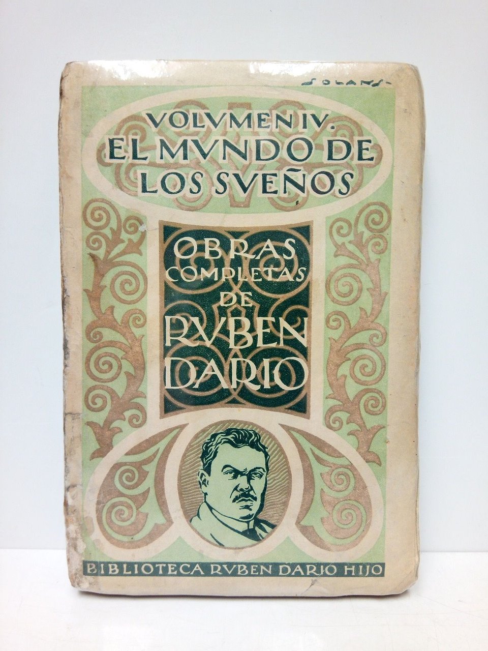 El camarero. (Novela) / Traducción del ruso por N. Tasin