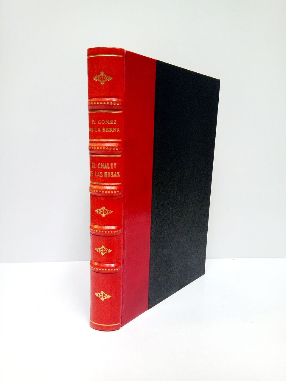 El Chalet de las Rosas. (Novela grande)
