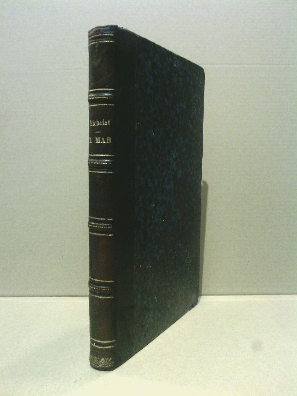 El Mar / Traduc. de Mariano Blanch