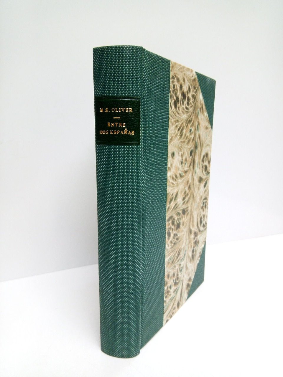 Entre dos Españas: crónicas y artículos [en el Diario de …