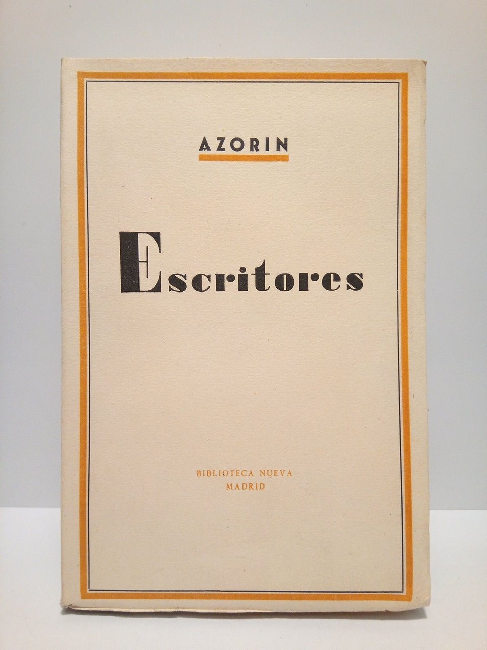 Escritores / Edición recogida y ordenada por J. García Mercadal