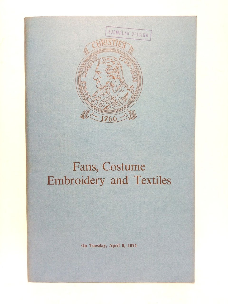 Fans, Costume, Embroidery and Textiles. (Auction on April 9, 1974) | Immagine principale