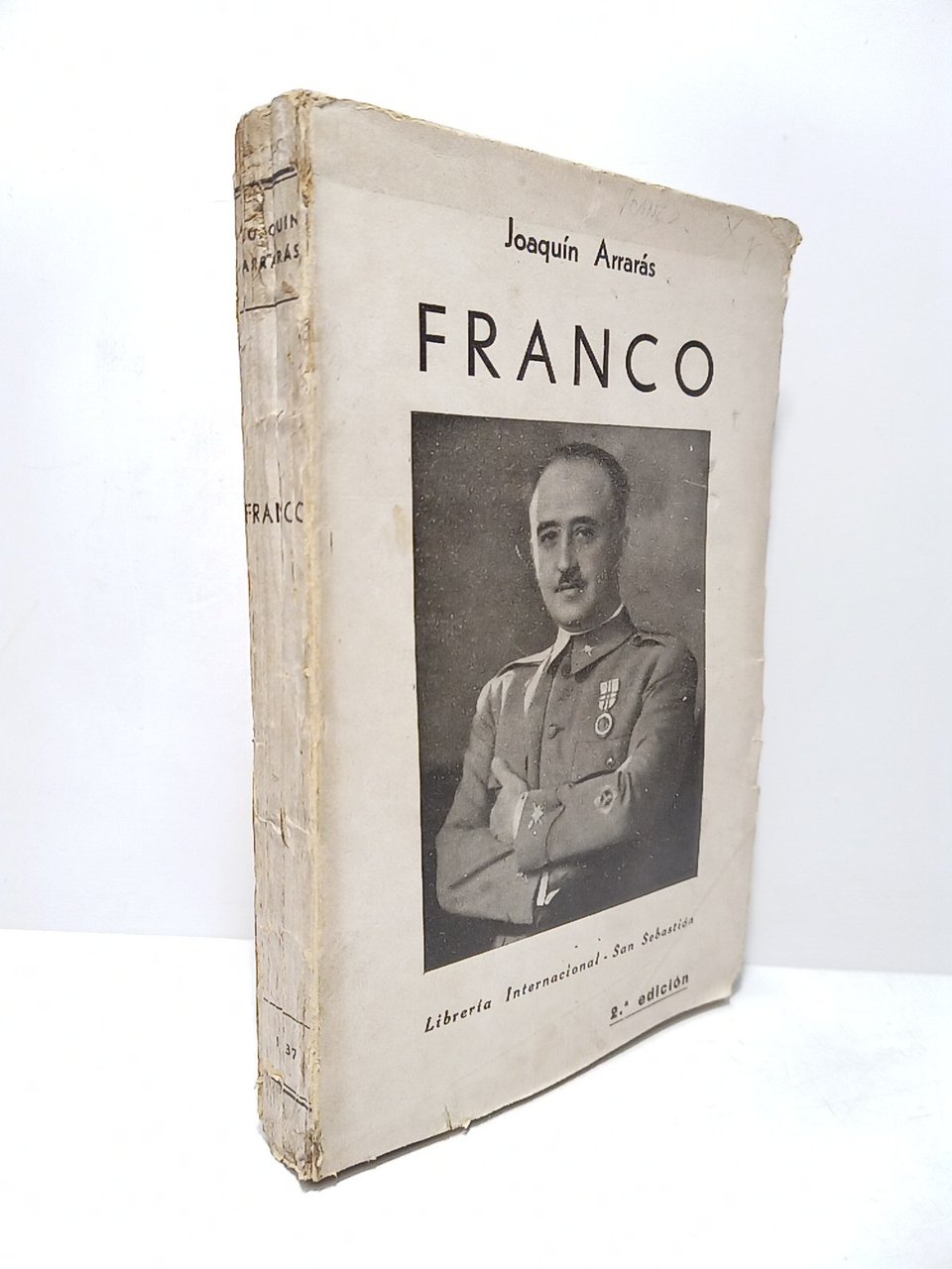 Franco / Con un verso tras la portada dedicado a … | Immagine principale