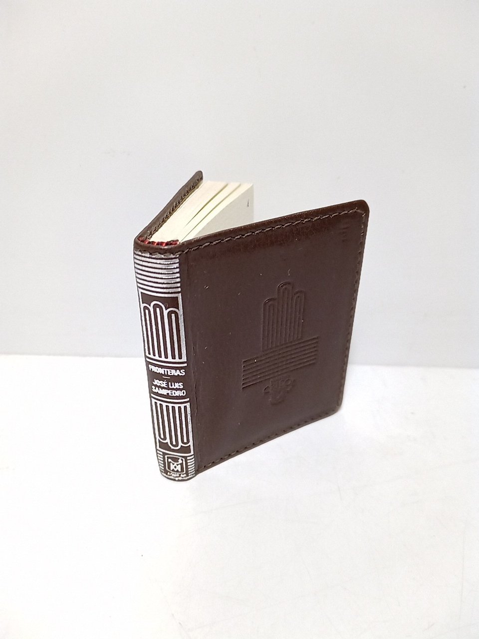 FRONTERAS. [Incluye su discurso de Ingreso en la R. A. …