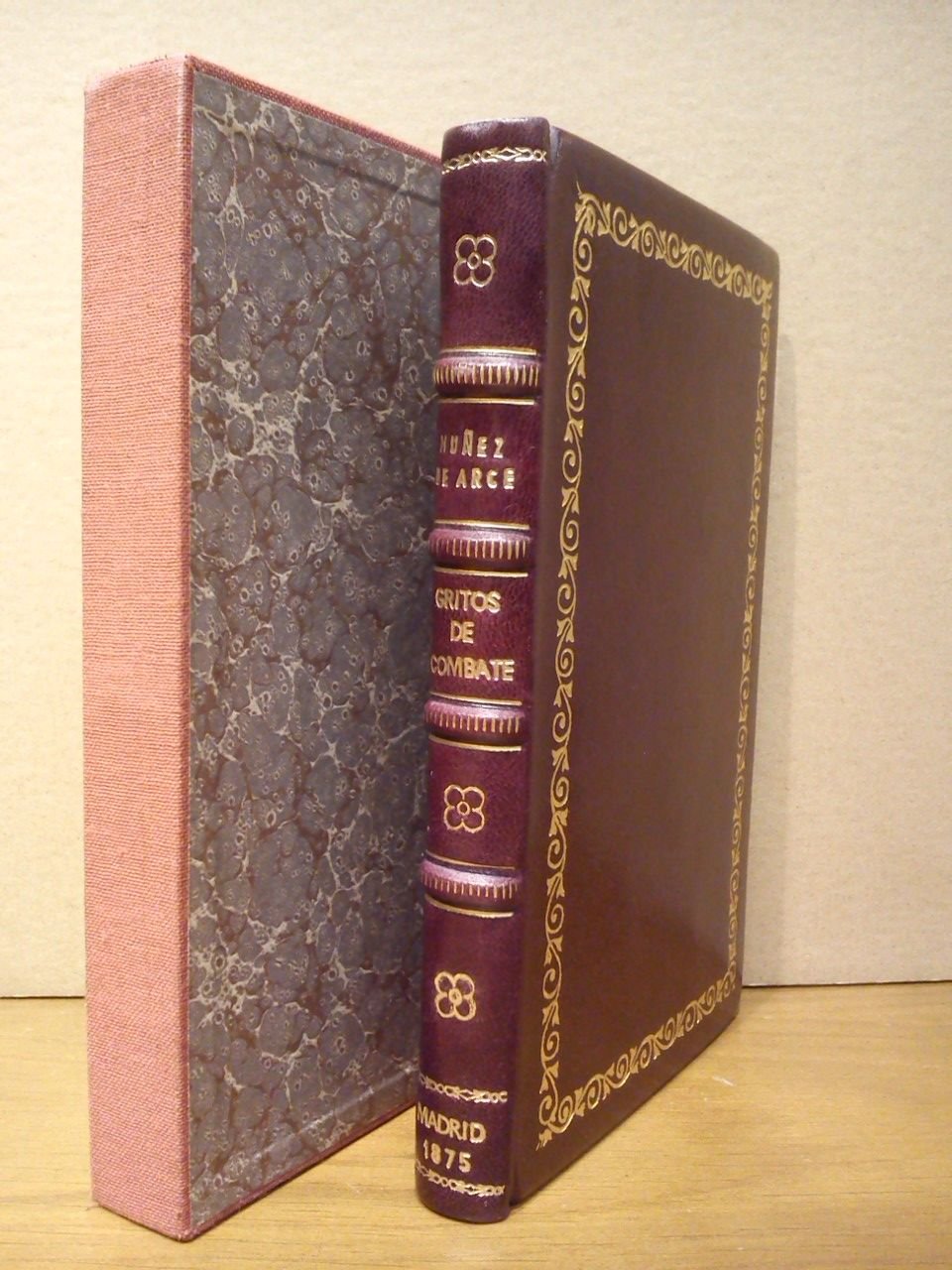 Gritos de combate. (Poesías) | Immagine principale