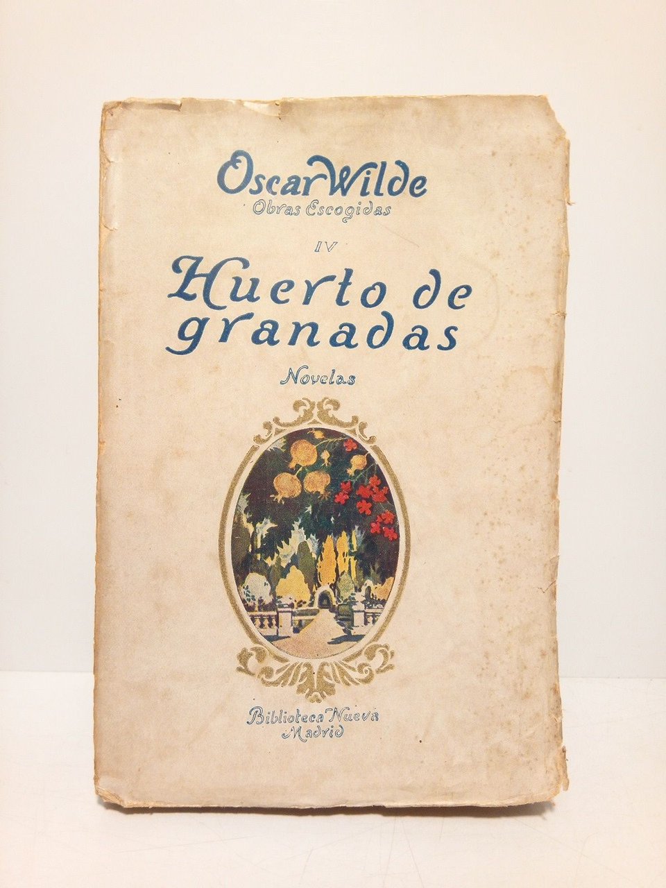 Huerto de granadas (novelas) / Traducción de E. P. Garduño