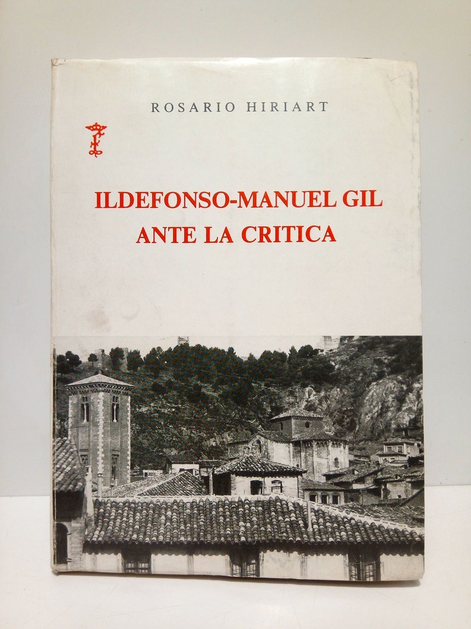 Ildefonso-Manuel Gil ante la crítica | Immagine principale