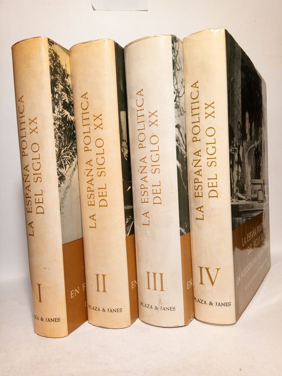 La España Política del siglo XX en fotografías y documentos. …