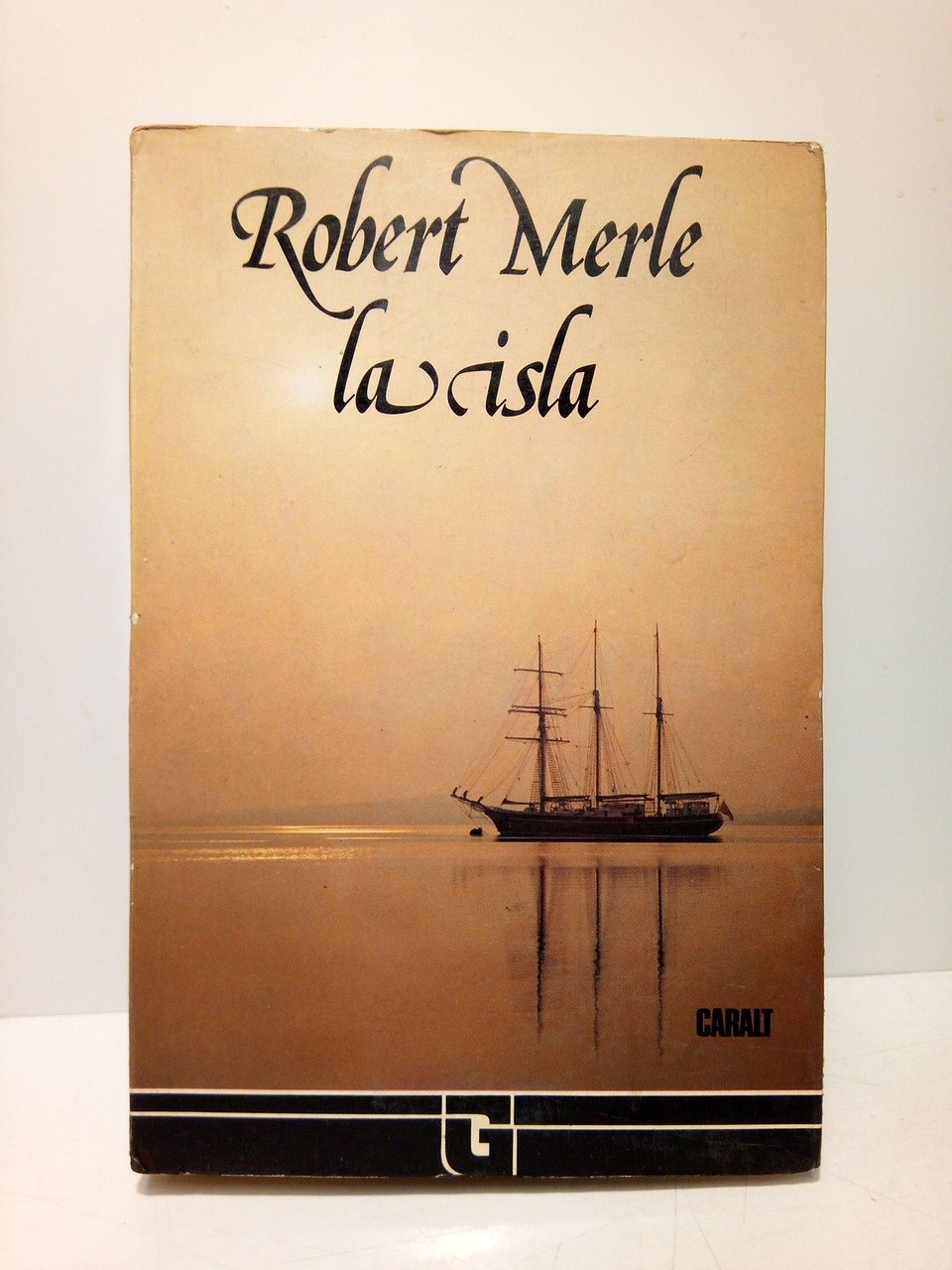 La isla / Versión española de M.ª José Torrente Malvido