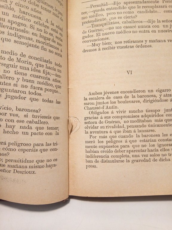 La sultana parisiense / Versión española por Enrique Pastor y …