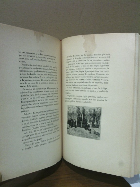 Lances entre Caballeros: Este libro contiene una reseña histórica del …