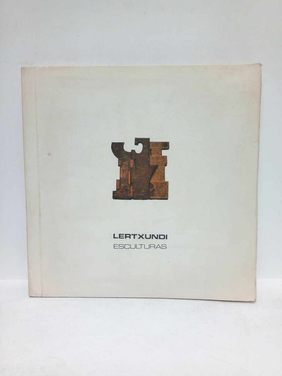 Lertxundi: Esculturas [Exposición, Utarrilla 1983 Enero. Caja de Ahorros Vizcaína, …