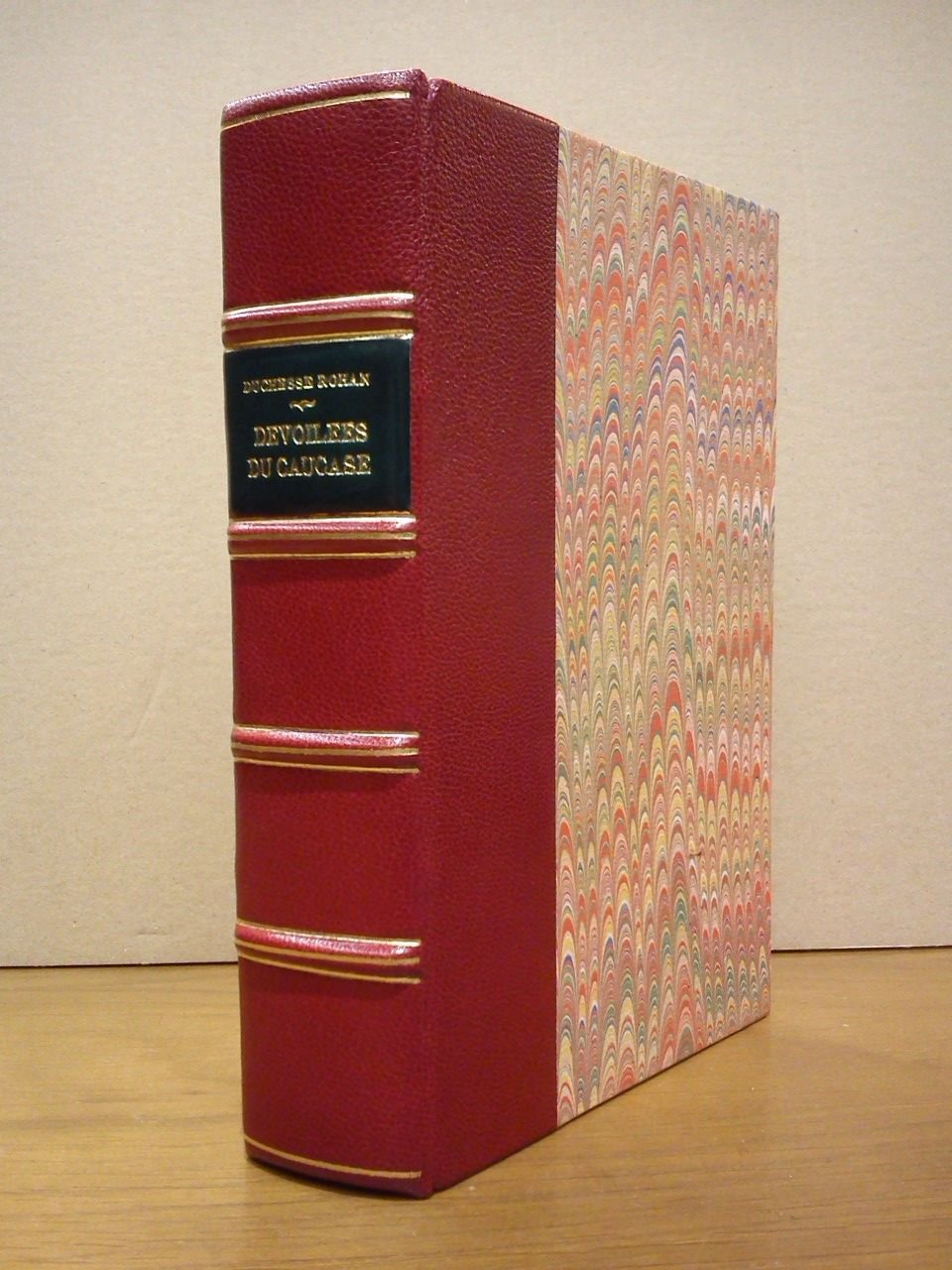 Les Dévoilées du Caucase: notes de voyage